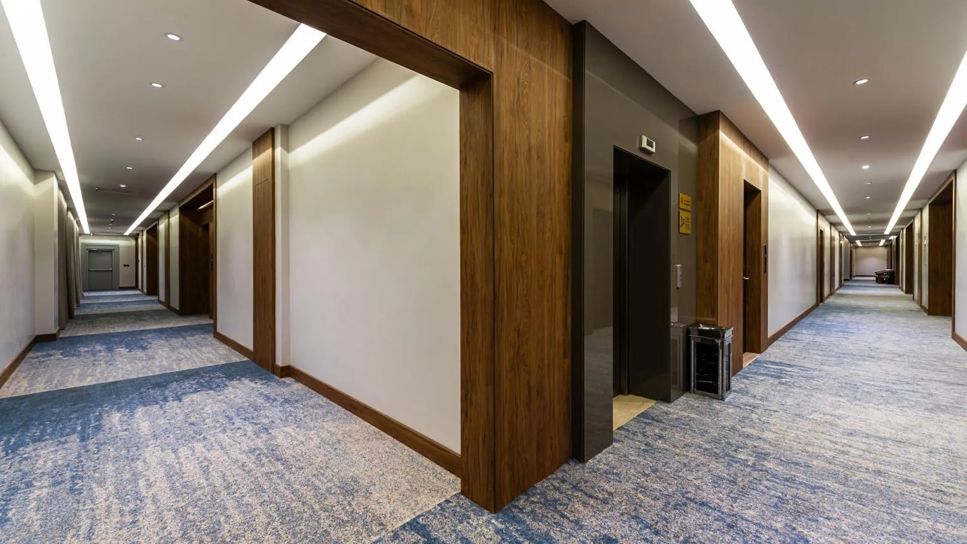 Voyage Hotel & Suites Ριάντ