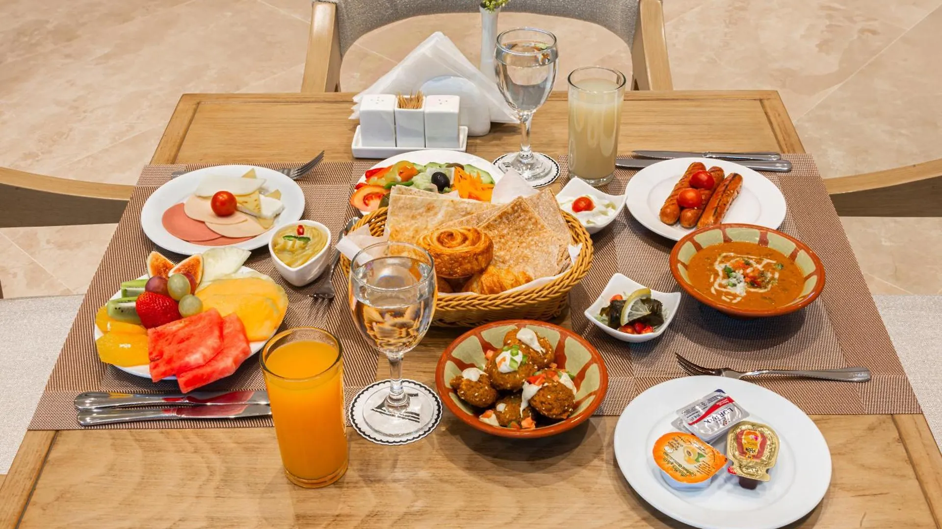 Voyage Hotel & Suites Ριάντ