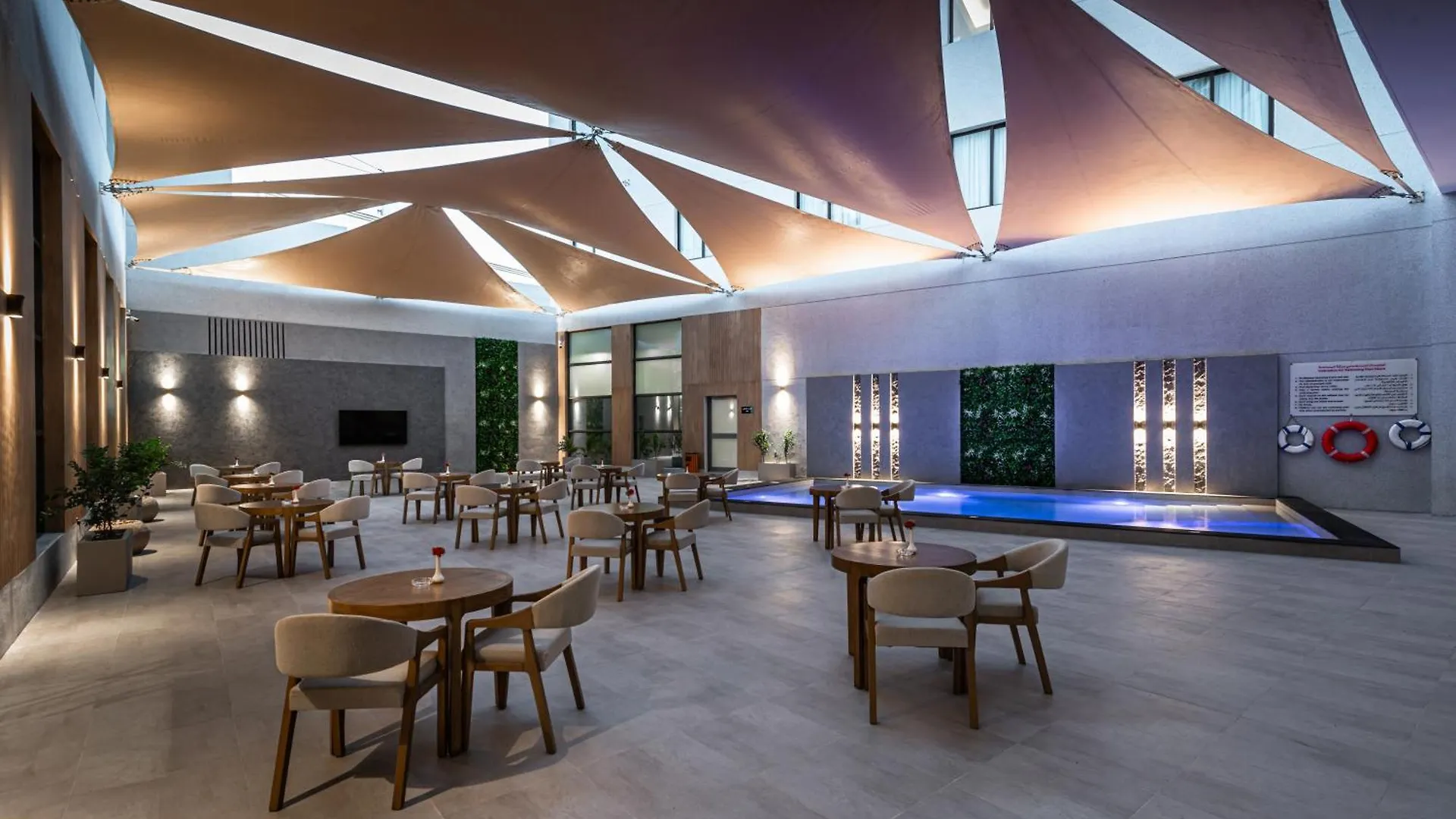Voyage Hotel & Suites Ριάντ